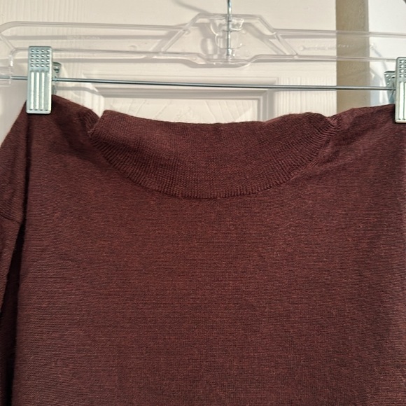 Maroon Zara turtleneck sweater in Size L - Picture 2 of 4